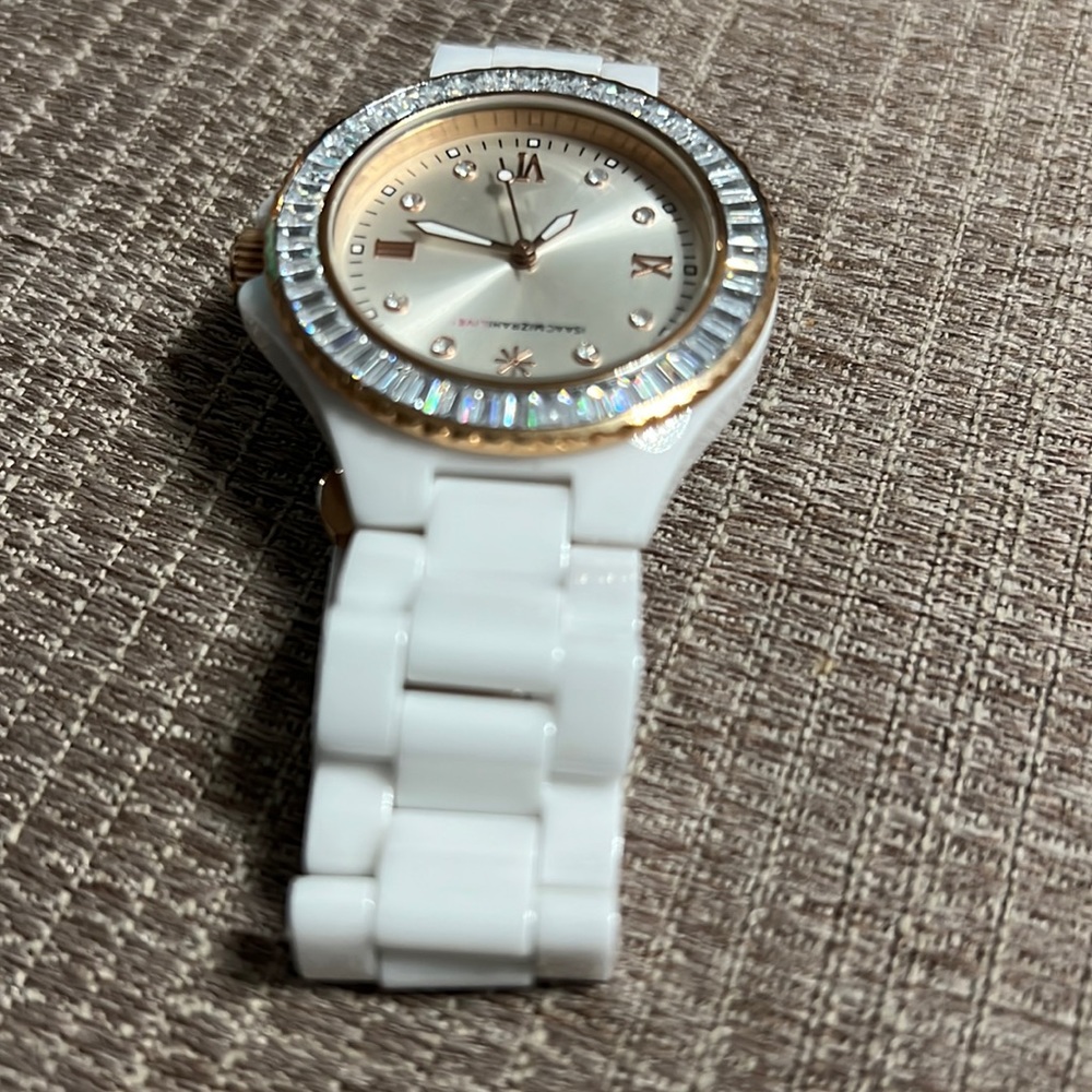 Isaac Mizrah watch